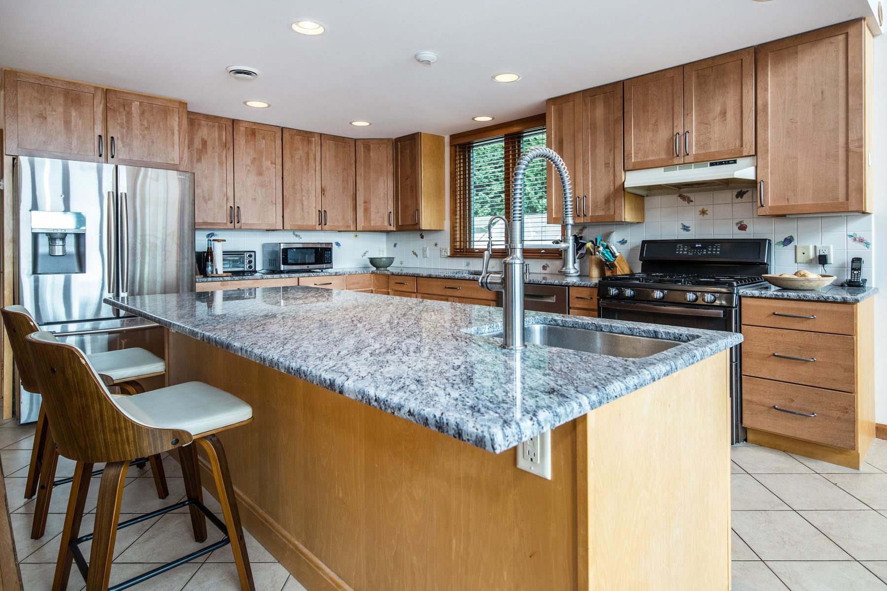 1030 Avalon Beach Road Castleton, VT 05743 - Photo 7 of 31