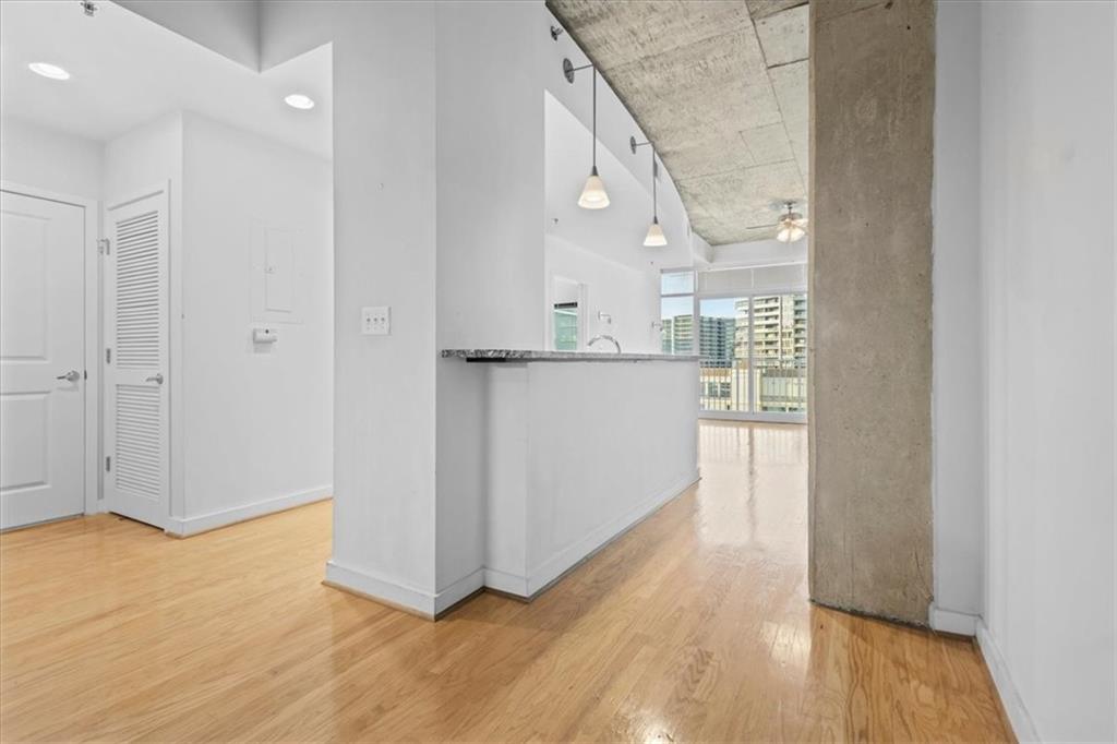 250 Pharr Road Northeast, Unit 1306 Atlanta, GA 30305 - Photo 4 of 38