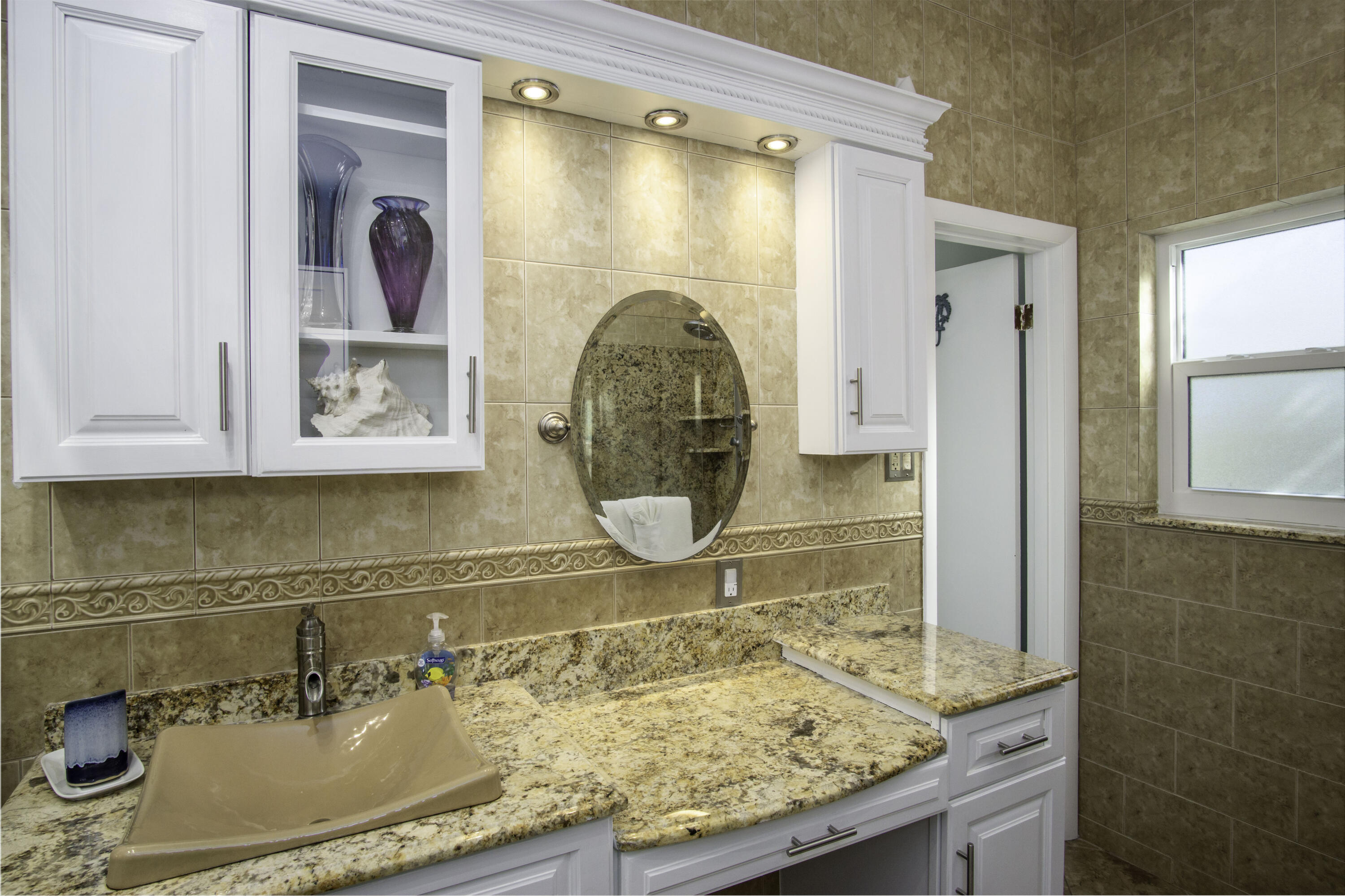 90 Sombrero Beach Road Marathon, FL 33050 - Photo 31 of 42 master bath (2)