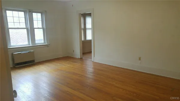 $1,100 | 2600 James Street, Unit 22, Syracuse, NY 13206