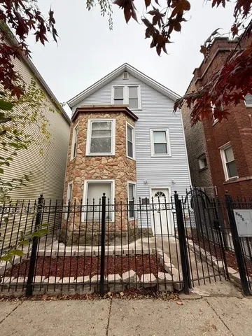 $750,000 | 3503 West Palmer Street, Chicago, IL 60647