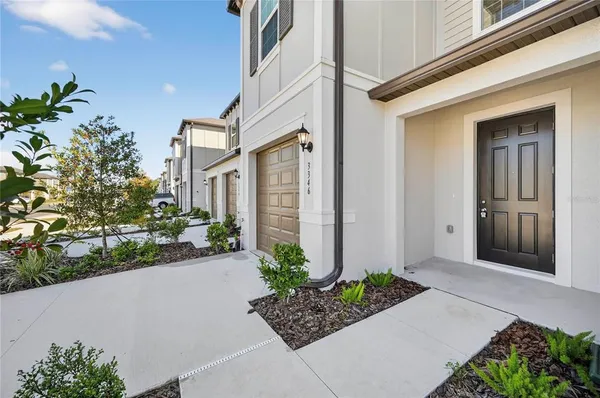 $2,199 | 3346 Lapis Lk Drive, Zephyrhills, FL 33541