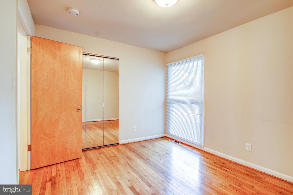 1700 Beaver Circle Reston, VA 20190 - Photo 16 of 30 Bedroom