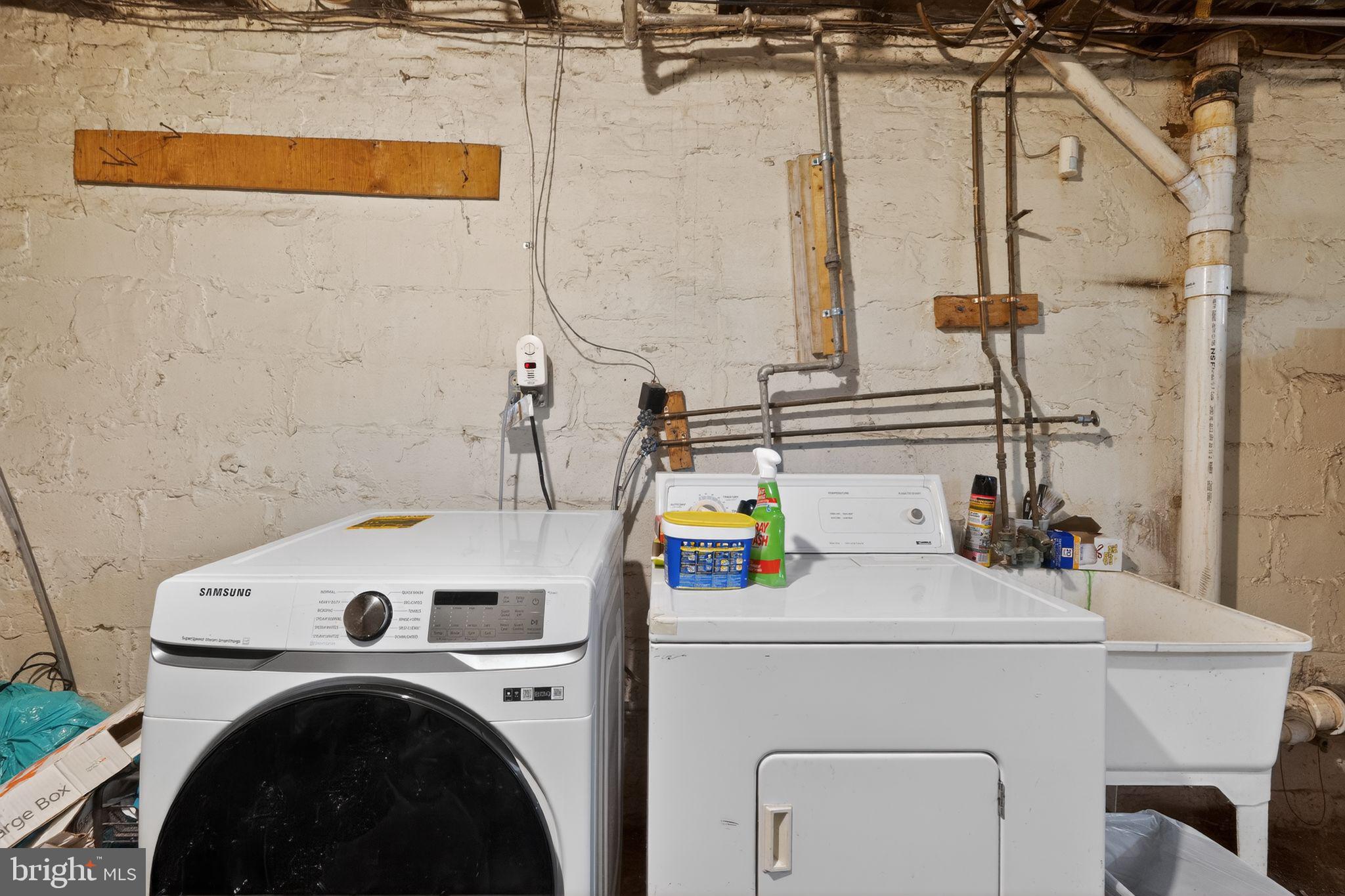 1120 Roland Heights Avenue Baltimore, MD 21211 - Photo 16 of 17 Laundry