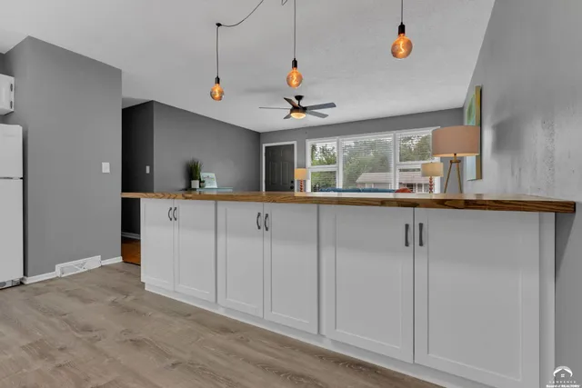 $274,500 | 1620 West 20th Terrace, Lawrence, KS 66046