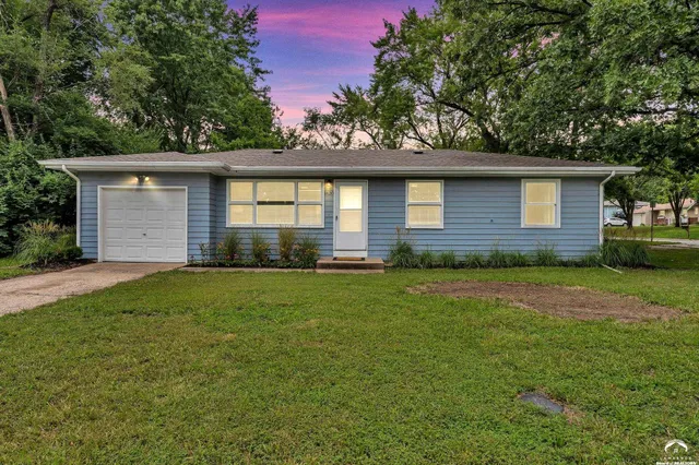 $274,500 | 1620 West 20th Terrace, Lawrence, KS 66046