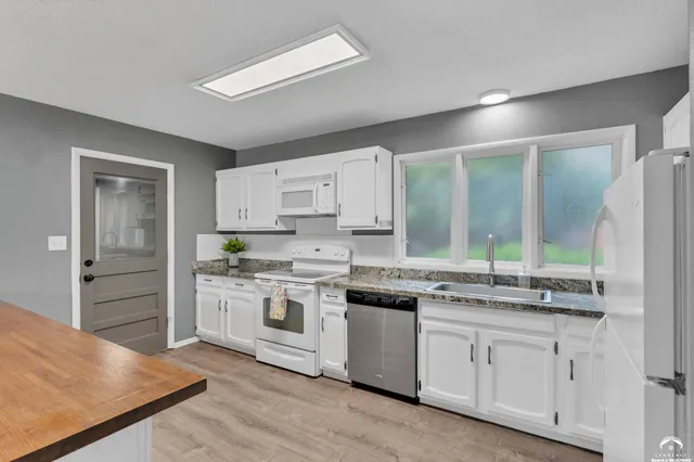 $274,500 | 1620 West 20th Terrace, Lawrence, KS 66046