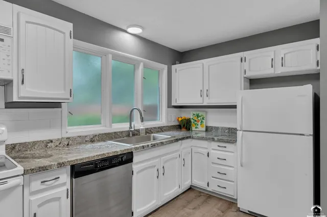 $274,500 | 1620 West 20th Terrace, Lawrence, KS 66046