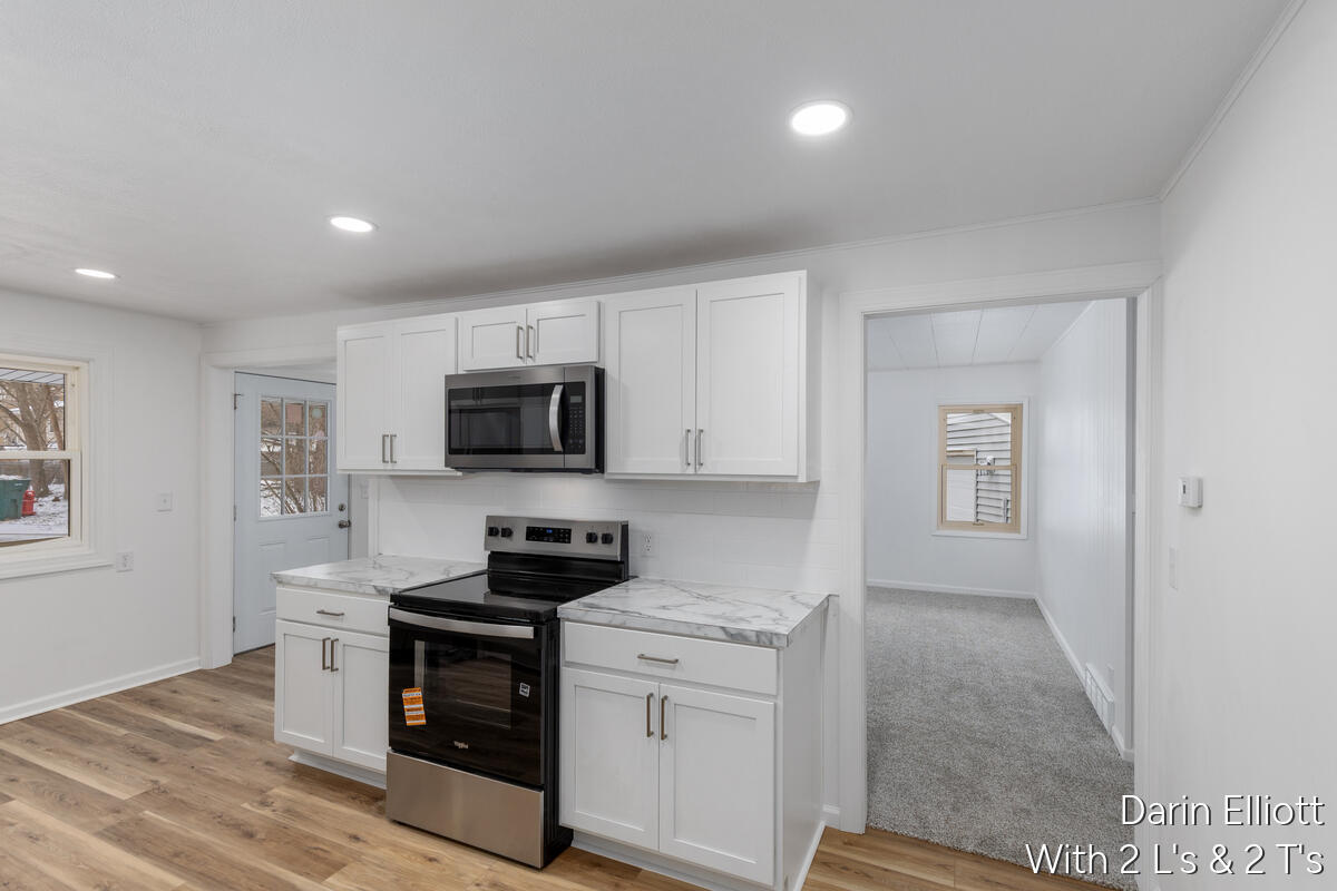 2110 Worden Street Lansing, MI 48910 - Photo 13 of 37 2110-Worden_011