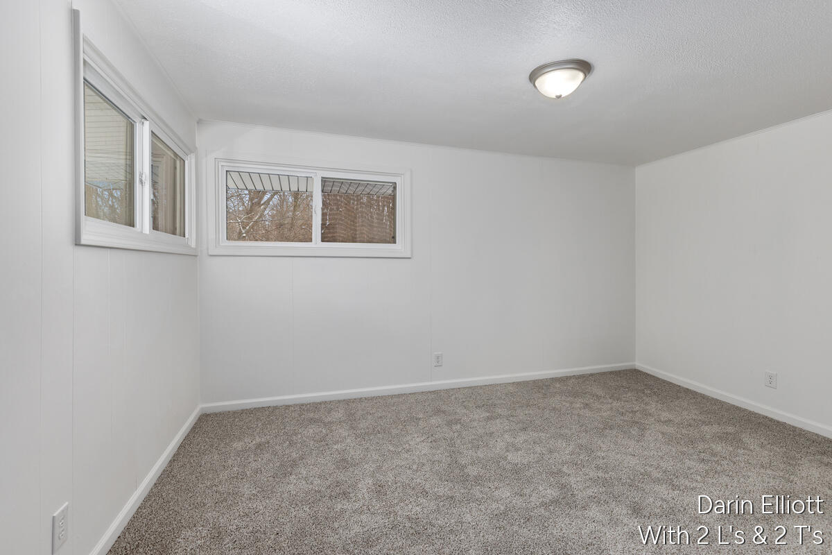 2110 Worden Street Lansing, MI 48910 - Photo 20 of 37 2110-Worden_013