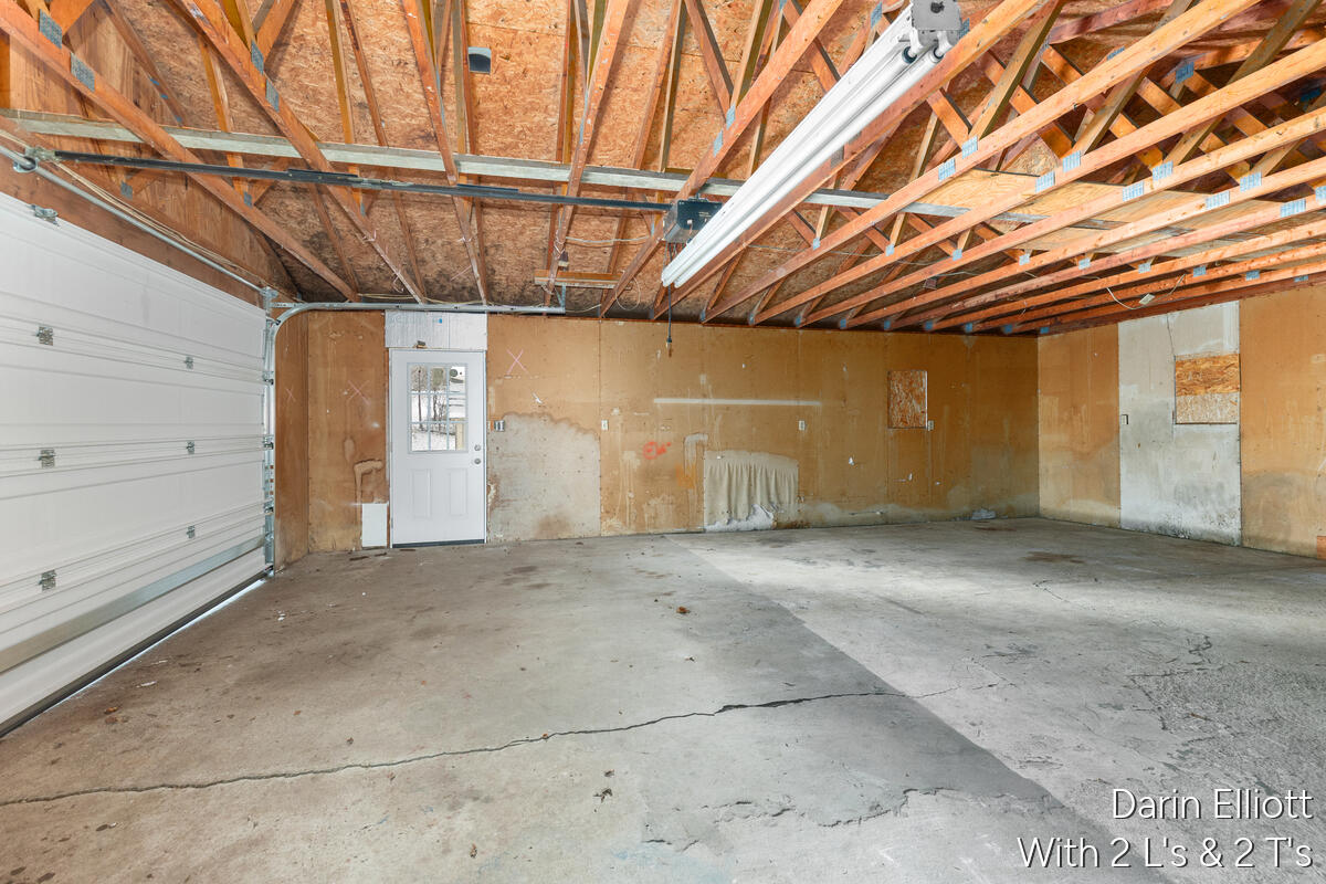 2110 Worden Street Lansing, MI 48910 - Photo 27 of 37 2110-Worden_029