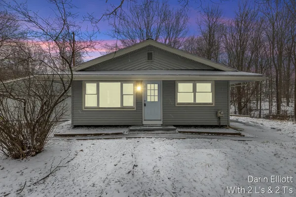 $224,900 | 2110 Worden Street, Lansing, MI 48910