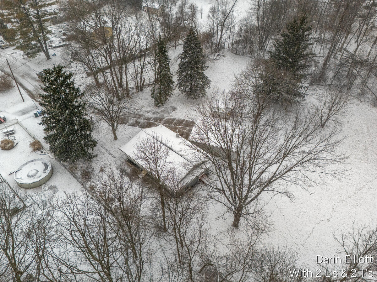 2110 Worden Street Lansing, MI 48910 - Photo 3 of 37 2110-Worden_201