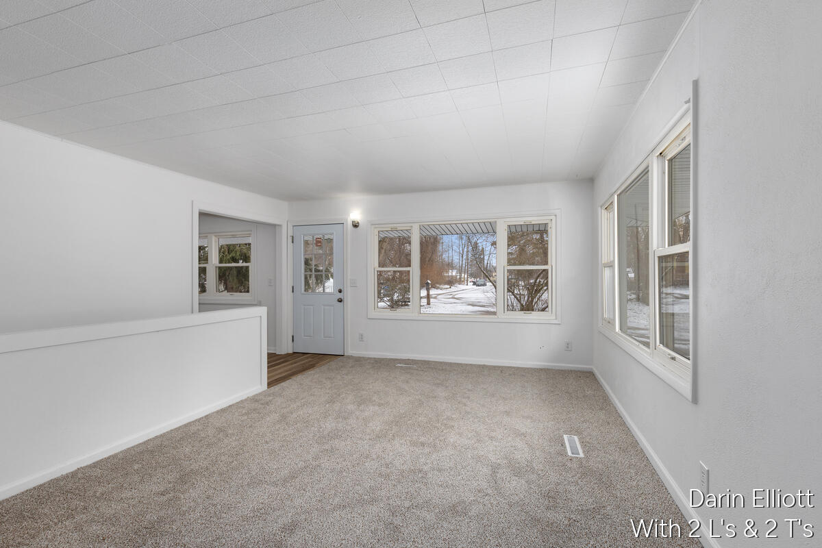 2110 Worden Street Lansing, MI 48910 - Photo 8 of 37 2110-Worden_006