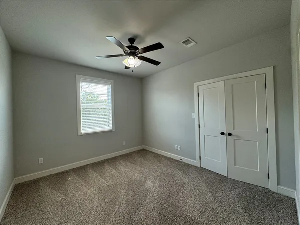 $2,100 | 203 Brentwood Drive East, Unit 76, College Station, TX 77840