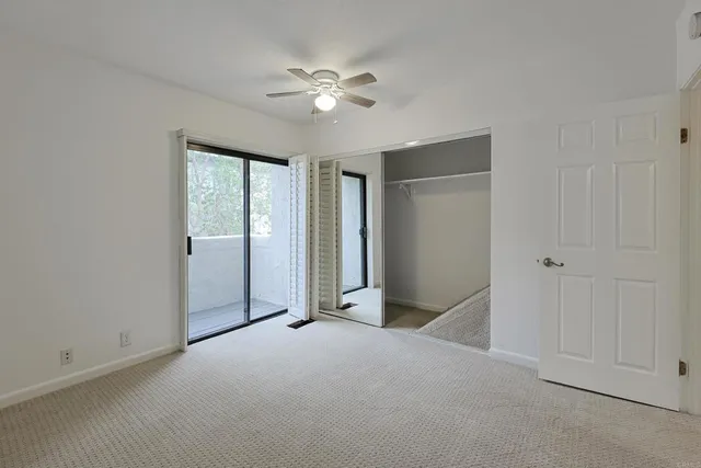 a view of empty room with window