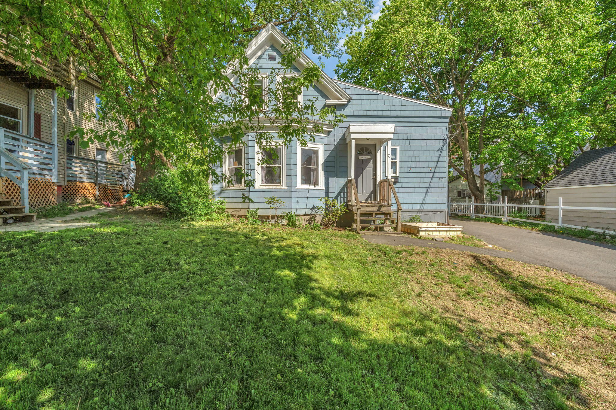 77 Oak Street Lewiston, ME 04240 - Photo 2 of 47 3-web-or-mls-77-oak-st