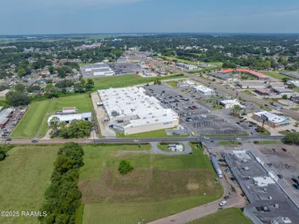 $460,000 | 1503 South Lewis Street, New Iberia, LA 70560