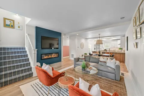 $745,000 | 307 East Pier Street, Port Washington, WI 53074