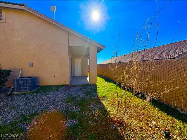 $1,075 | 2501 East Ambush Street, Unit A, Pahrump, NV 89048