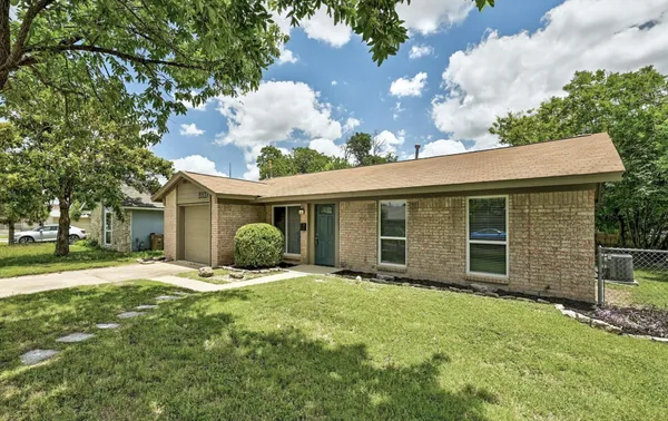 $1,995 | 8527 Maine Drive, Austin, TX 78758