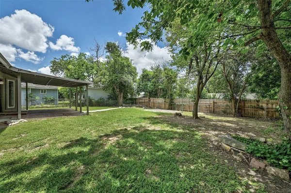 $1,995 | 8527 Maine Drive, Austin, TX 78758