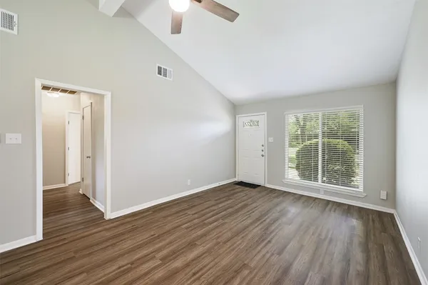 $1,995 | 8527 Maine Drive, Austin, TX 78758