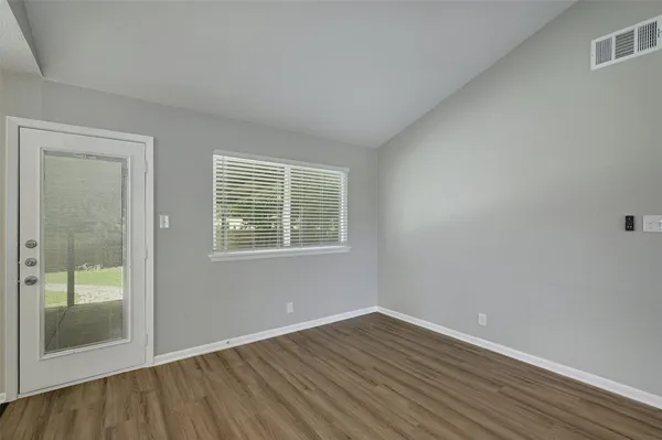 $1,995 | 8527 Maine Drive, Austin, TX 78758