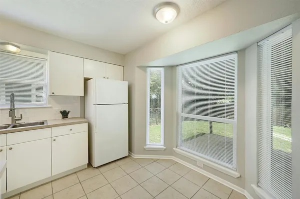 $1,995 | 8527 Maine Drive, Austin, TX 78758