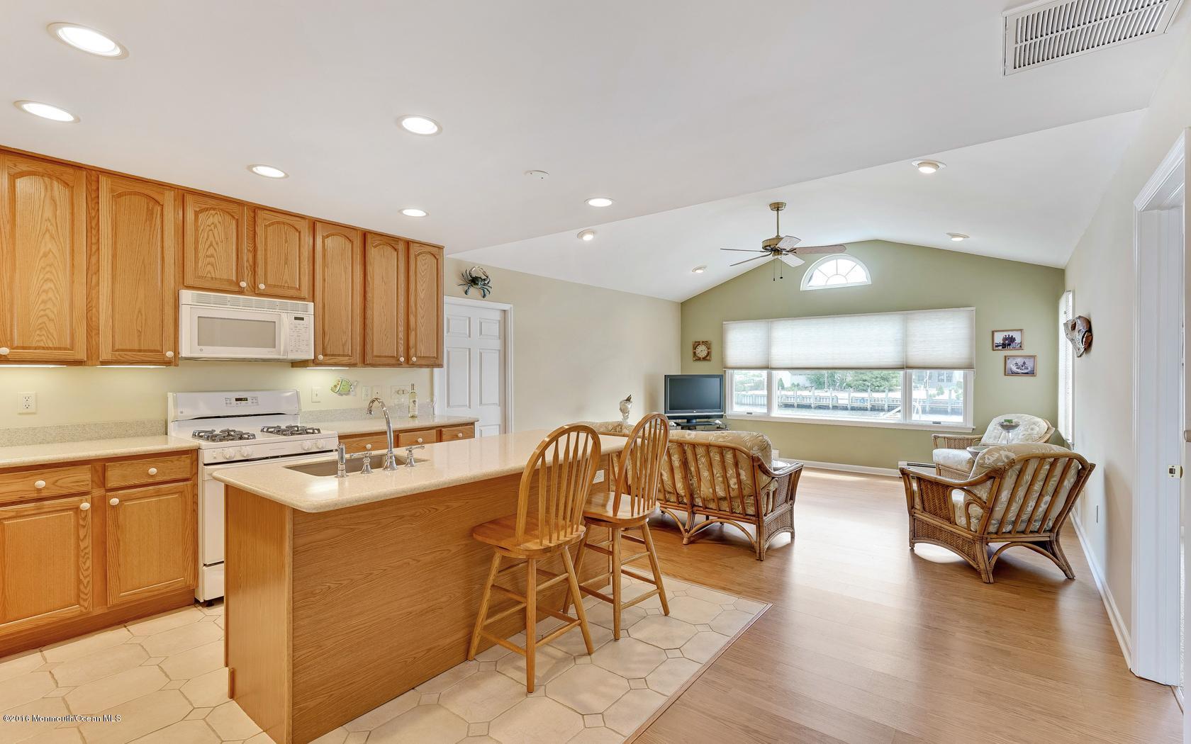 216 Maplewood Road Barnegat, NJ 08005 - Photo 11 of 37 10