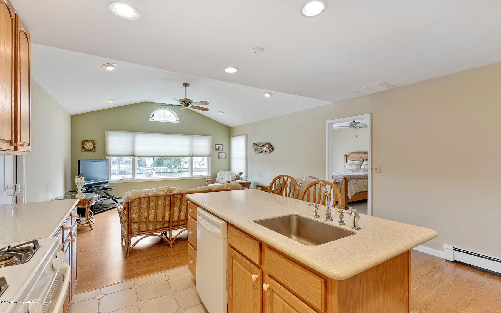 216 Maplewood Road Barnegat, NJ 08005 - Photo 12 of 37 11