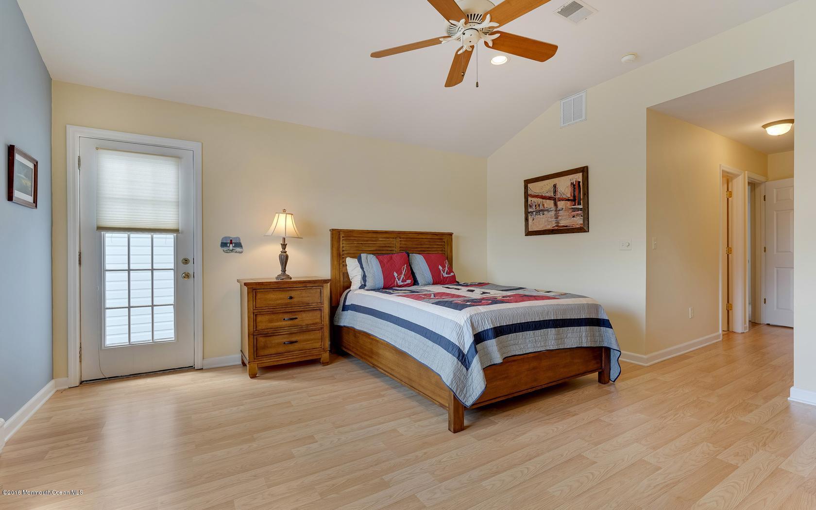 216 Maplewood Road Barnegat, NJ 08005 - Photo 28 of 37 27
