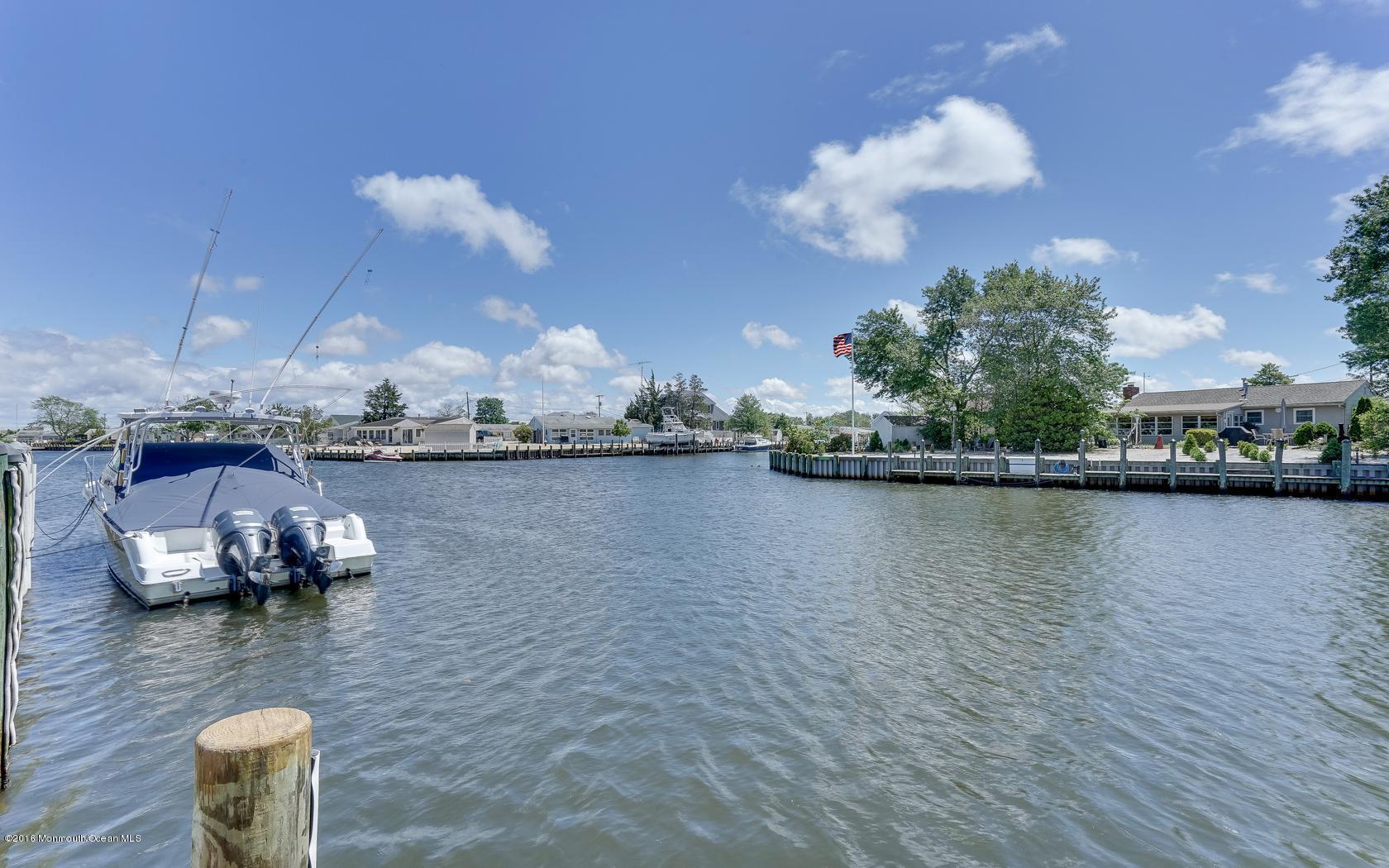 216 Maplewood Road Barnegat, NJ 08005 - Photo 3 of 37 35