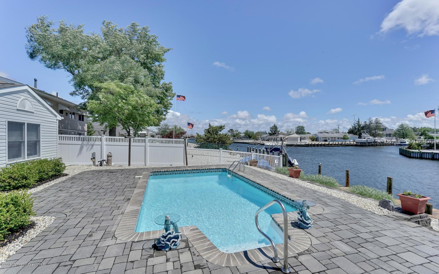 216 Maplewood Road Barnegat, NJ 08005 - Photo 33 of 37 33
