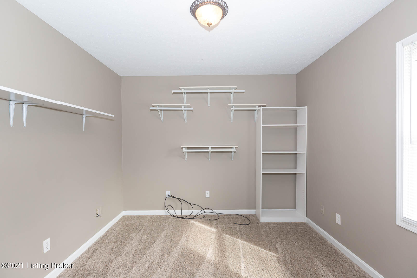 6706 Rutledge Road Louisville, KY 40258 - Photo 33 of 46 6706 Rutledge-33