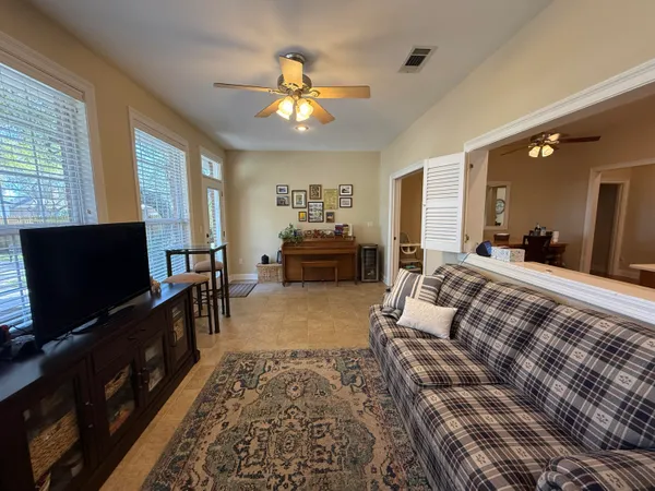 $3,500 | 4410 Windlake Drive, Niceville, FL 32578