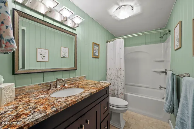 $875,000 | 171 Lakeshore Drive, Otis, MA 01253