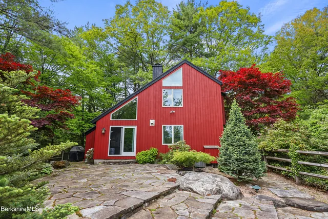 $875,000 | 171 Lakeshore Drive, Otis, MA 01253