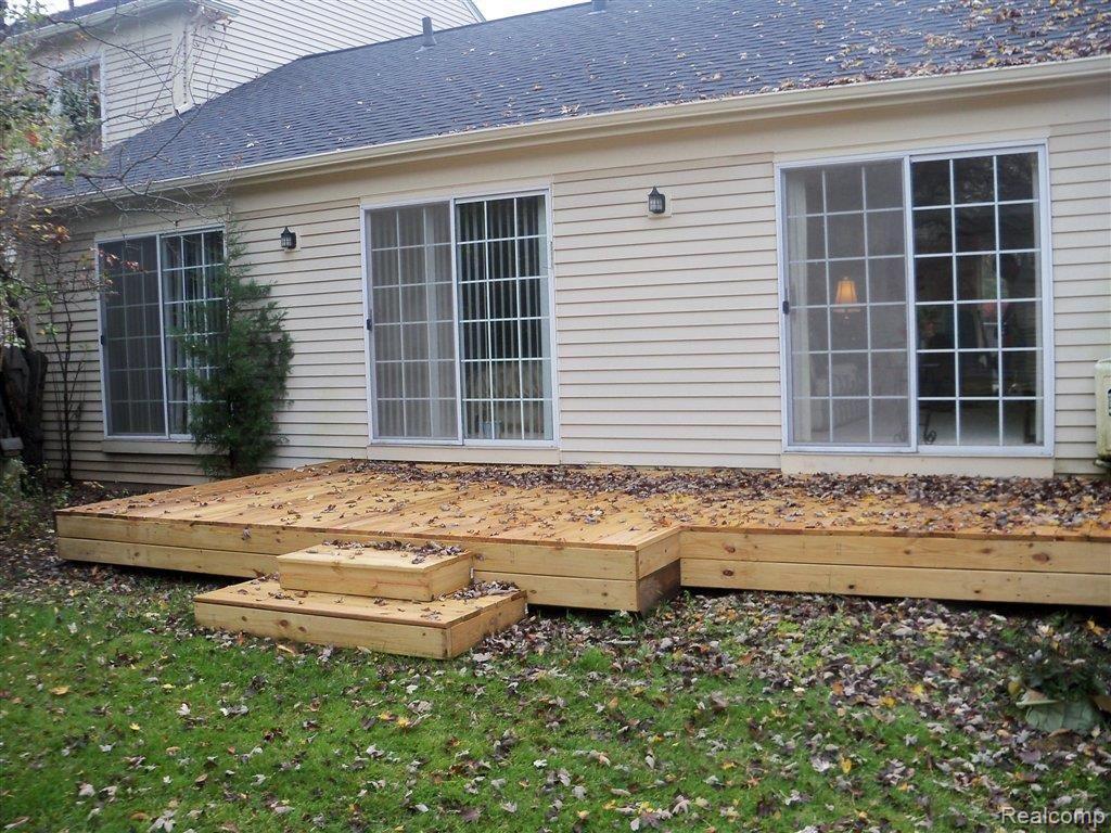 1458 Kings Cove Drive Rochester, MI 48306 - Photo 5 of 13 DECK