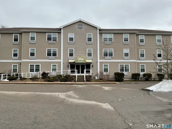 $750 | 82 Jerome Road, Montville, CT 06382