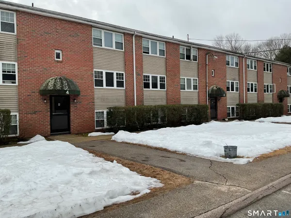 $750 | 82 Jerome Road, Montville, CT 06382