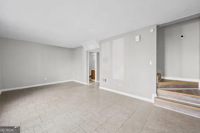 $1,600 | 2127 Golfview Drive Southeast, Conyers, GA 30013