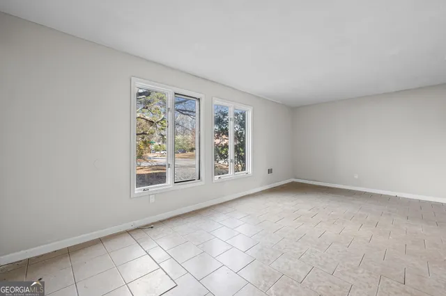 $1,600 | 2127 Golfview Drive Southeast, Conyers, GA 30013