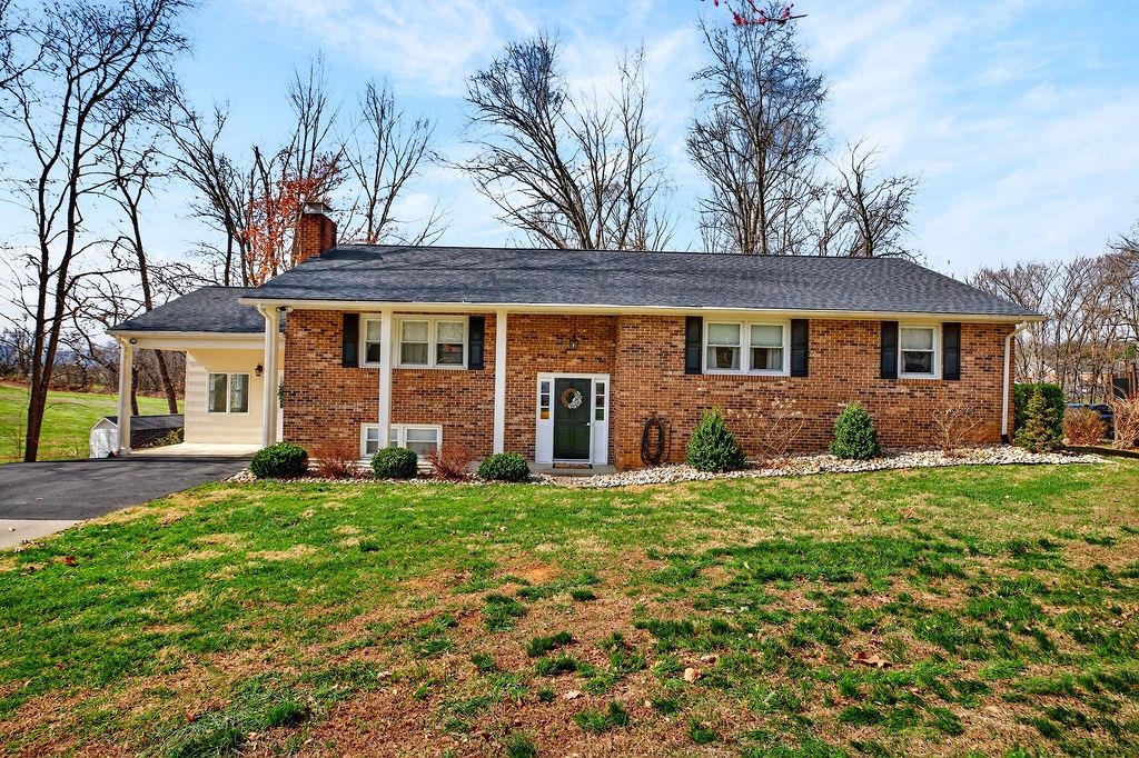 933 Ladd Road Waynesboro, VA 22980 - Photo 2 of 64