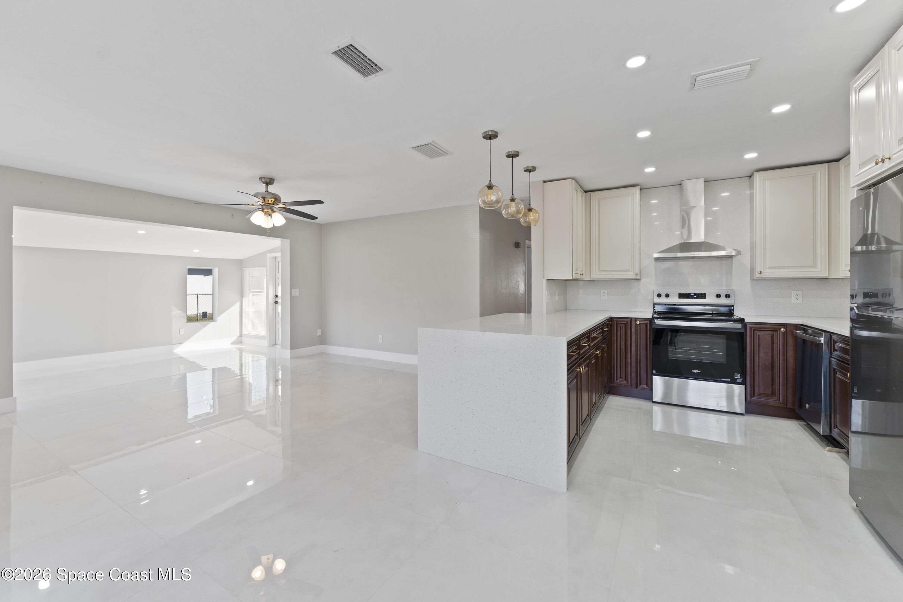 2373 Allan Adale Road Melbourne, FL 32935 - Photo 5 of 15 DSC04223_1