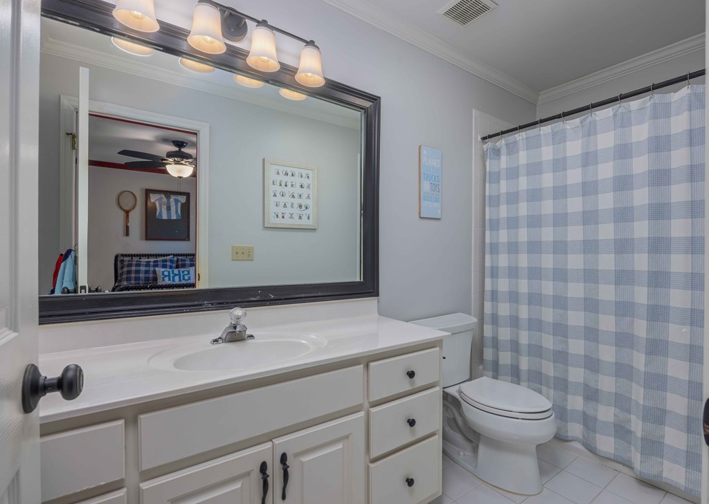 6916 Gaines Ridge Road Columbus, GA 31904 - Photo 31 of 56 Bed 1 Ensuite bathroom