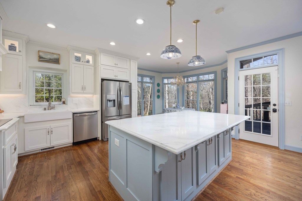 6916 Gaines Ridge Road Columbus, GA 31904 - Photo 10 of 56 Kitchen Island