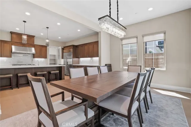 $8,800 | 77 Rockinghorse, Irvine, CA 92602