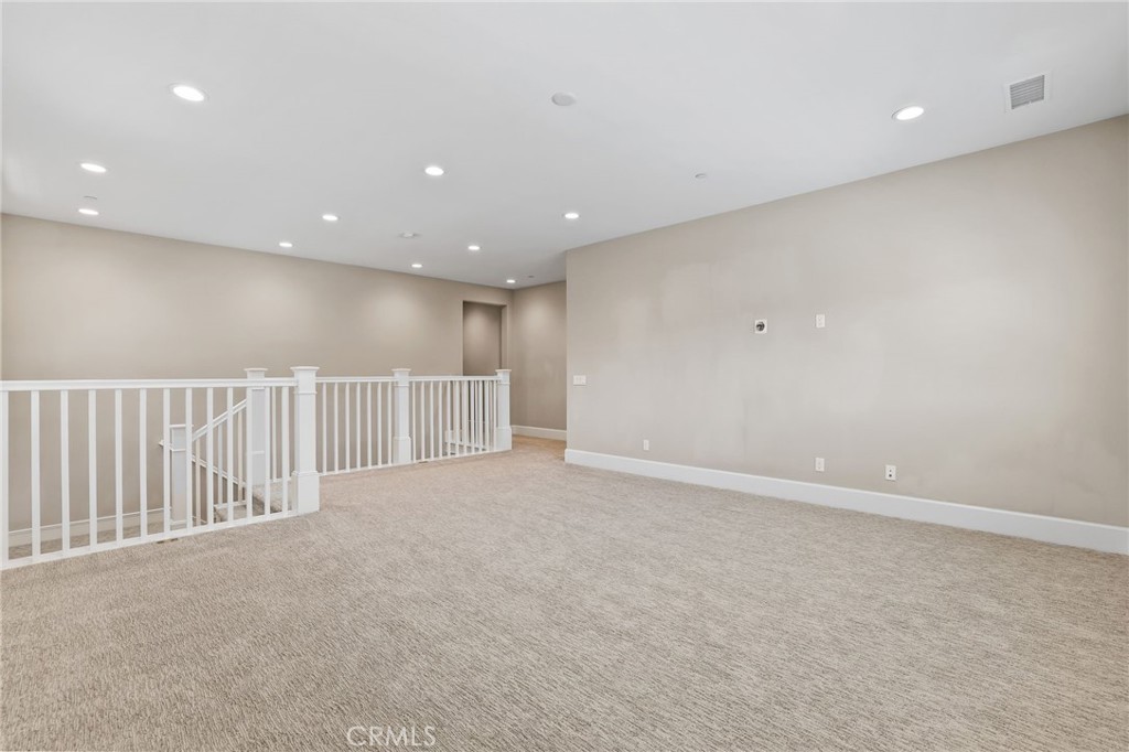 77 Rockinghorse Irvine, CA 92602 - Photo 32 of 57