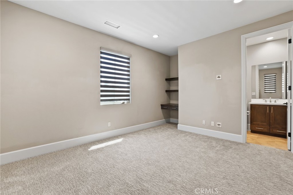 77 Rockinghorse Irvine, CA 92602 - Photo 33 of 57